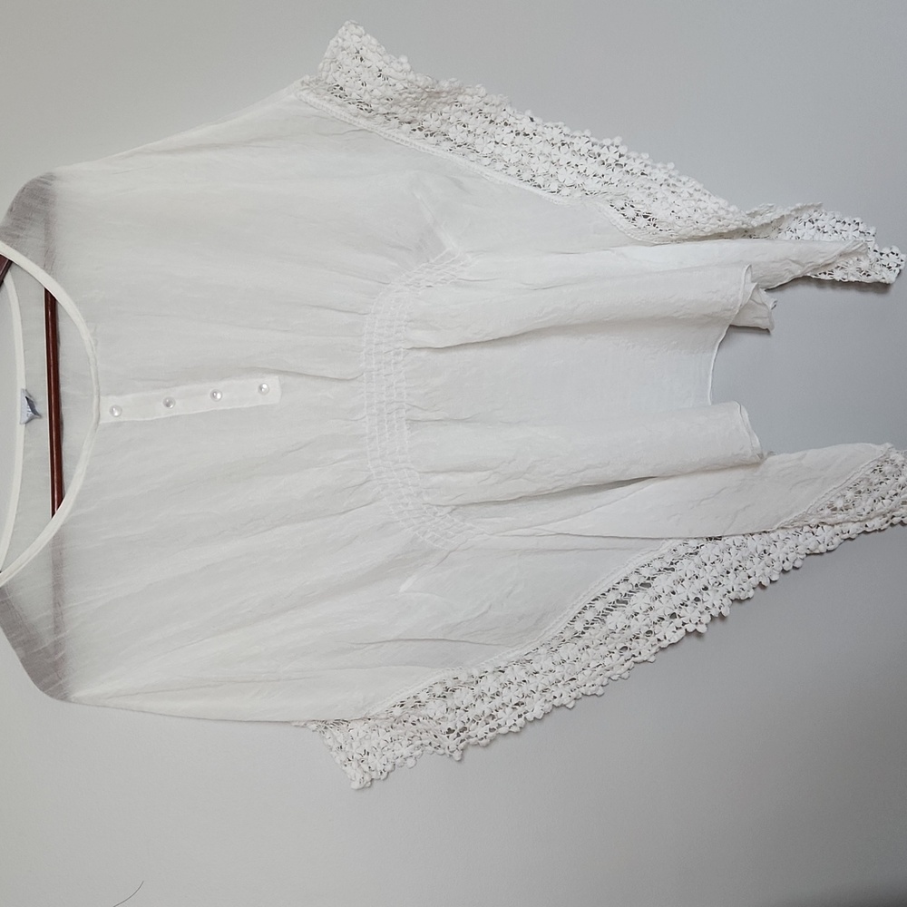 Beautiful Lace Flowy Blouse